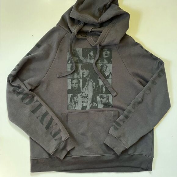 TAYLOR SWIFT THE ERAS INTERNATIONAL TOUR GREY PHOTO HOODIE - Picture 6 of 11